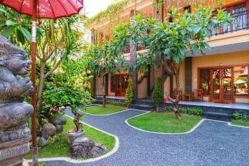 Photos of Gora Beach Inn