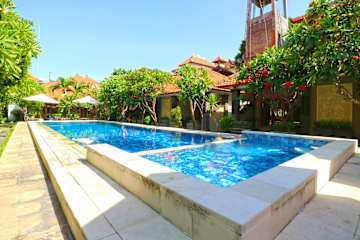 Photos of Gora Beach Inn