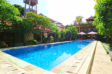 Photos of Gora Beach Inn