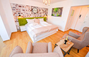 Photos of Grand Accommodation