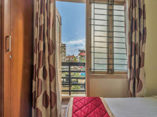 Photos of Hotel Felicity Inn EGL by Sky Stays