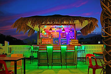Antwet Backpackers And Rooftop Bar의 사진