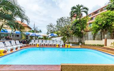 Photos of Porterhouse Beach Hotel