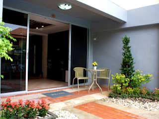 Photos of Porterhouse Beach Hotel