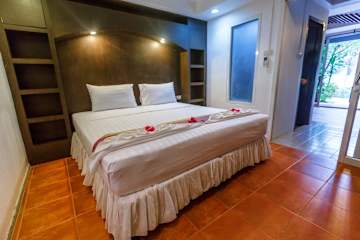 Photos of Porterhouse Beach Hotel