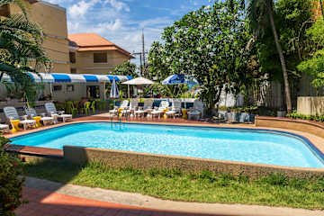Photos of Porterhouse Beach Hotel