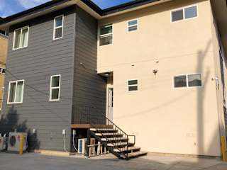 8th & Ardmore의 사진