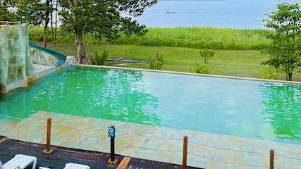 Photos of On Vacation Amazon