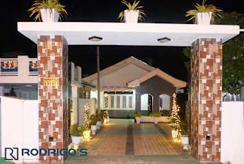 Photos of Rodrigos villa and Restuarant