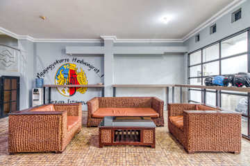 Photos of RedDoorz Hostel near Stadion Mandala Krida Yogya