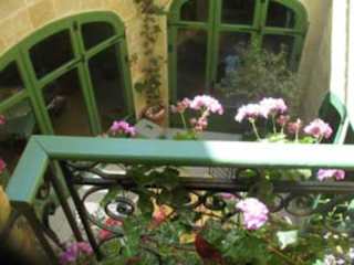Photos of The Burrow Tarxien