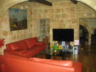 Photos of The Burrow Tarxien