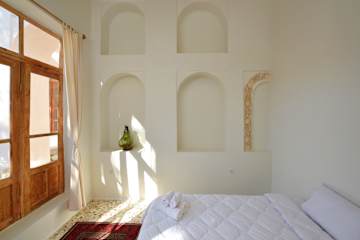 Photos of Yakhchal House
