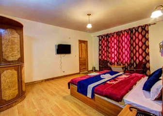 Photos of Woodstock Inn Manali