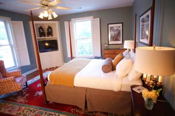Photos of Stone Mountain Manor