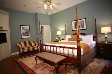 Photos of Stone Mountain Manor