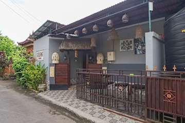 Photos of Gedhong Hostel