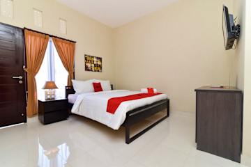 Photos of RedDoorz Plus near Jalan Imam Bonjol Denpasar