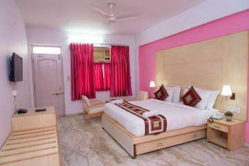 Photos of Hotel Gorbandh
