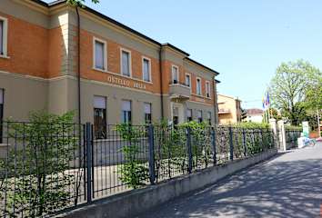 Kuvia paikasta:
