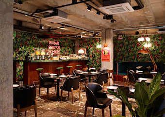 Dave Red, a member of Brown Hotels의 사진