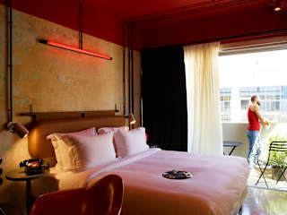 Dave Red, a member of Brown Hotels의 사진