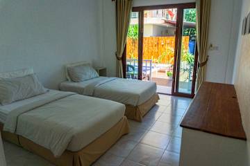 Photos of Isla Tortuga Diving & Hostel