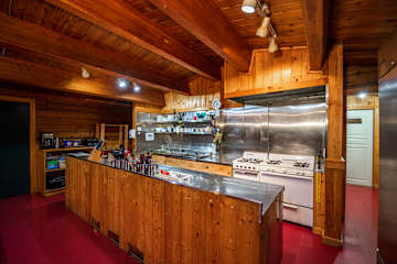 Photos of HI Kananaskis
