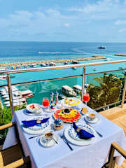 Photos of iCom Marina SeaView