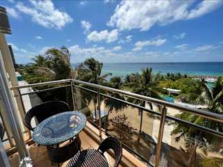 Photos of iCom Marina SeaView