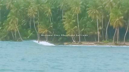 Fotos de Mentawai Ebay Playground Surfcamp