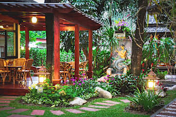 Photos of Charlie House Pinklao