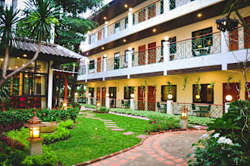 Photos of Charlie House Pinklao
