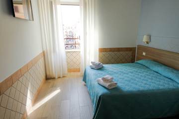 Photos of Square Inn