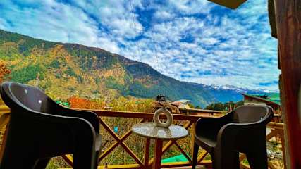 Photos of YOLO Backpackers - Manali