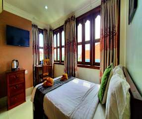 Photos of Nary Villa