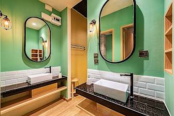 Photos of Phra Nakhon Poshtel