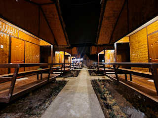 Photos of Dam Dam Place