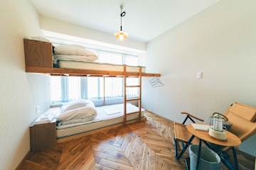 Photos of Charlie’s Bed