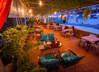 Social Backpacker Hostel & Rooftop Bar의 사진