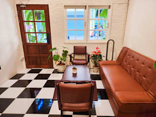 Photos of Noir Cafe and Hostel
