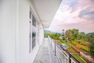 Photos of The Bunksters Bir