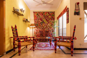 Photos of Coyote Den Travelers Hostel Islamabad