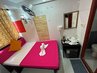 Photos of David Lounge