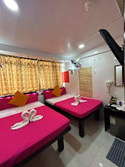 Photos of David Lounge