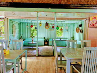 Container Hostel Senggigiの写真