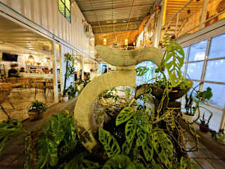 Container Hostel Senggigiの写真
