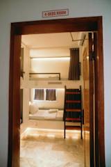Photos of Wild Monkeys Hostel