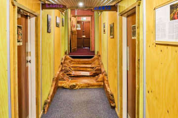 Photos of The Crossing Lodge and Backpackers