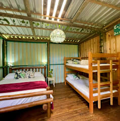 Photos of Mantis & Moon Backpackers